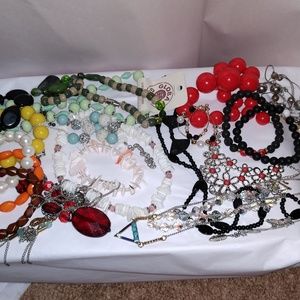 SOLD.   LOT OF VINTAGE JEWELRY